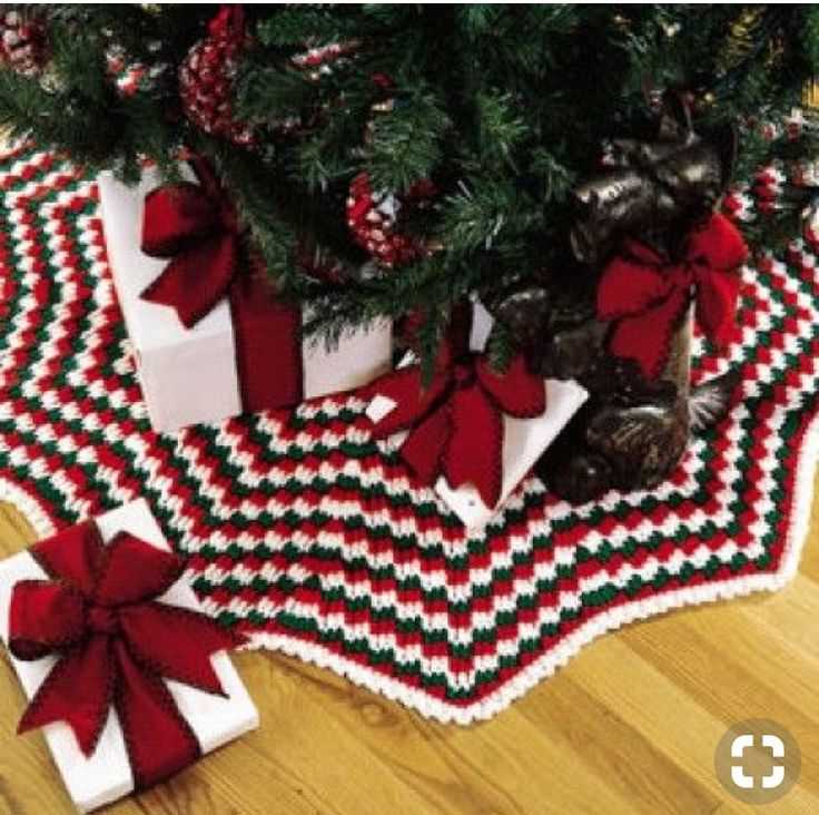Knit christmas tree skirt pattern