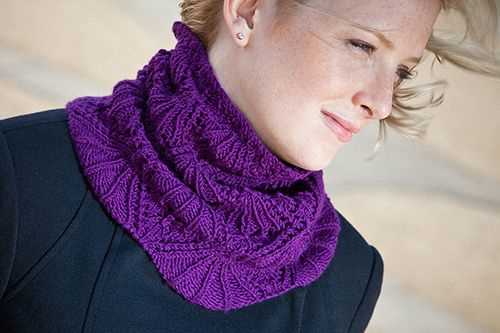 Knit lace cowl pattern free