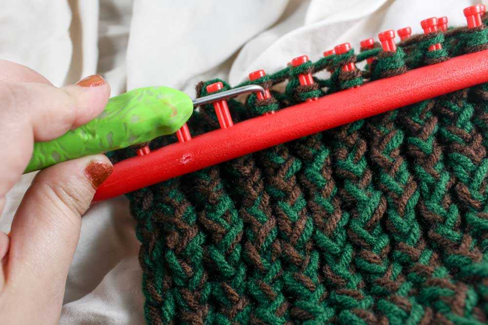 Knit loom scarf pattern