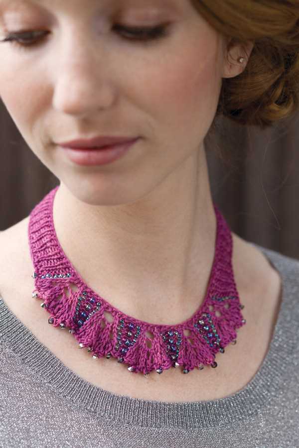 Knit necklace pattern
