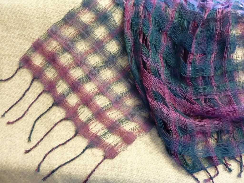 Create Your Own Unique Scarf with this Knit Woven Pattern Knit woven scarf pattern
