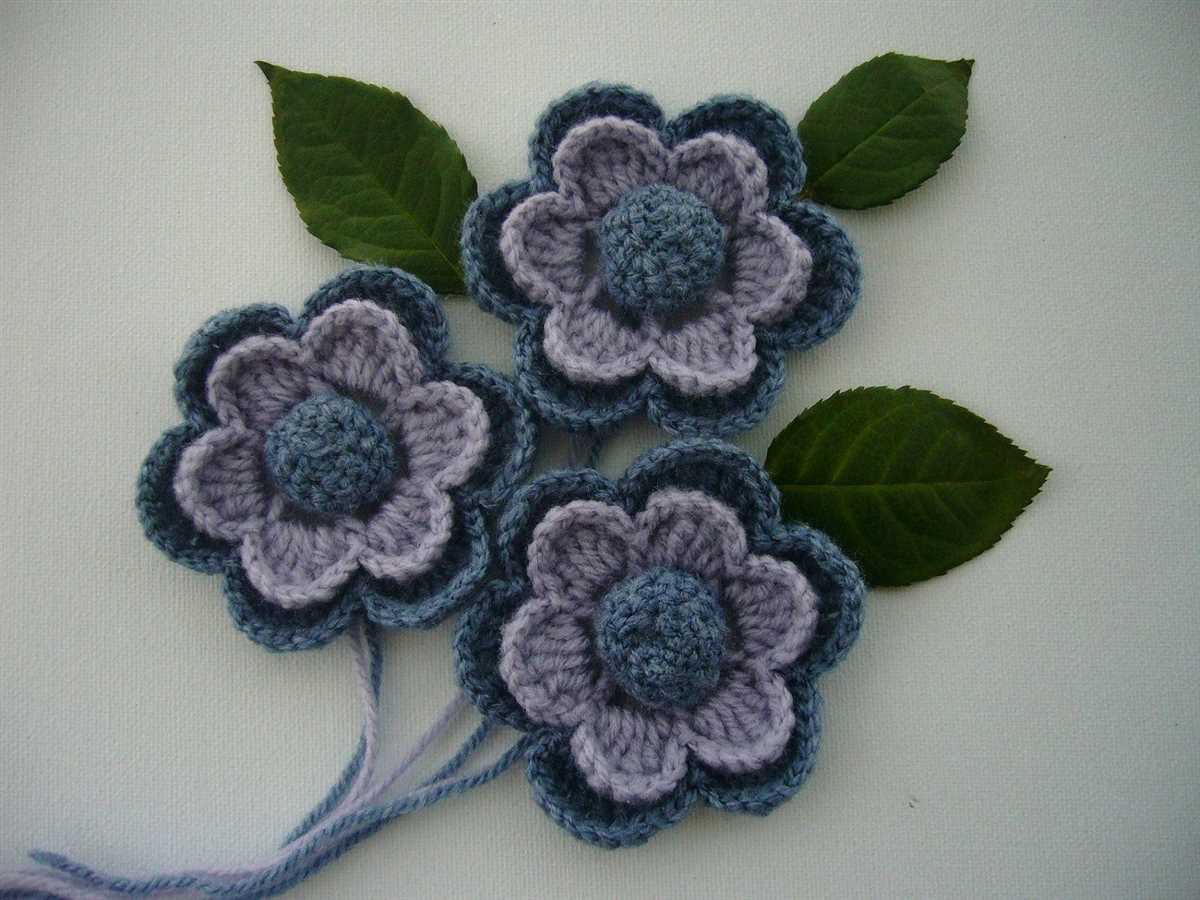 Knit flower applique pattern