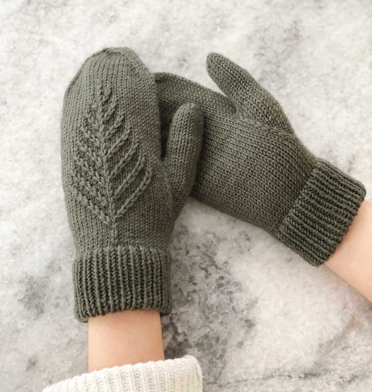 Knit mittens pattern circular needles