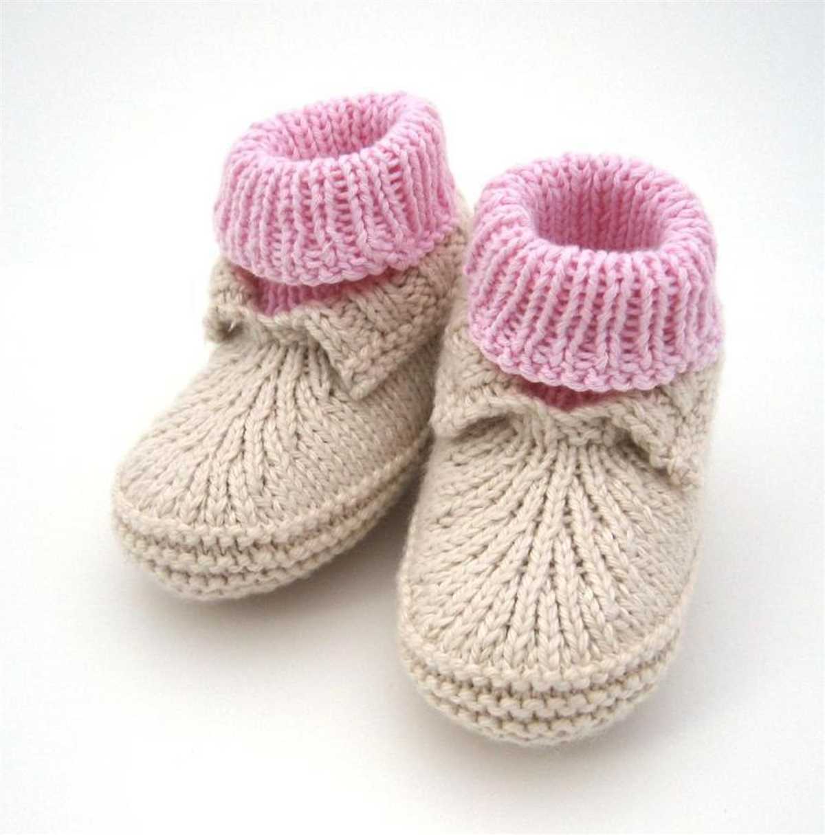 Knit moccasin pattern
