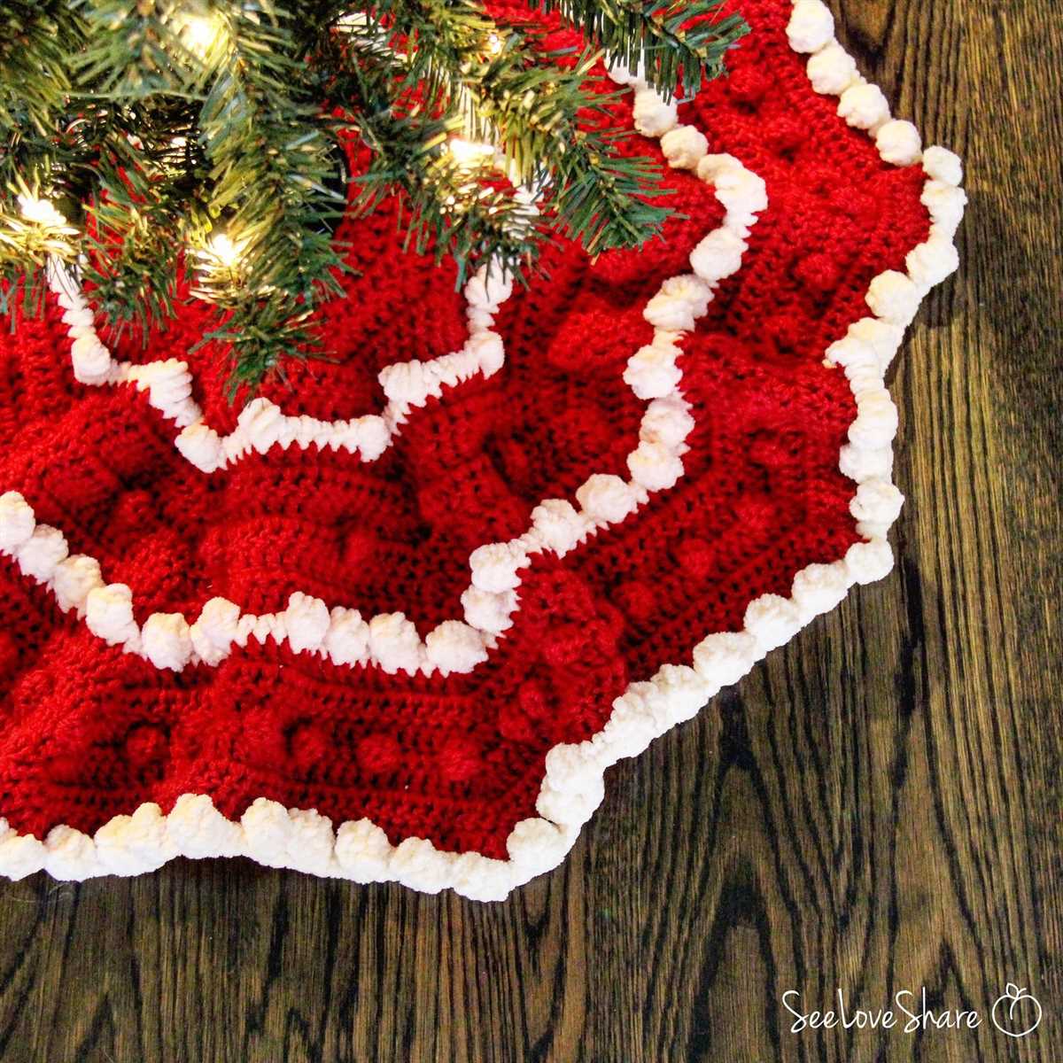 Knit pattern for christmas tree skirt