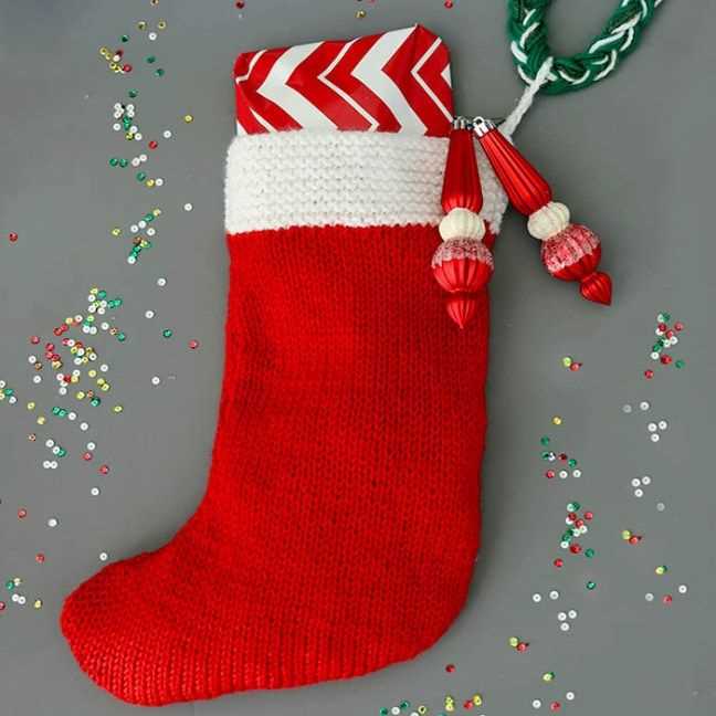 Knit stockings christmas pattern