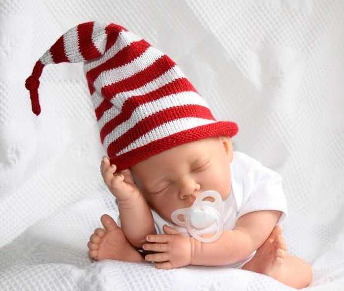 Knitted baby hat pattern