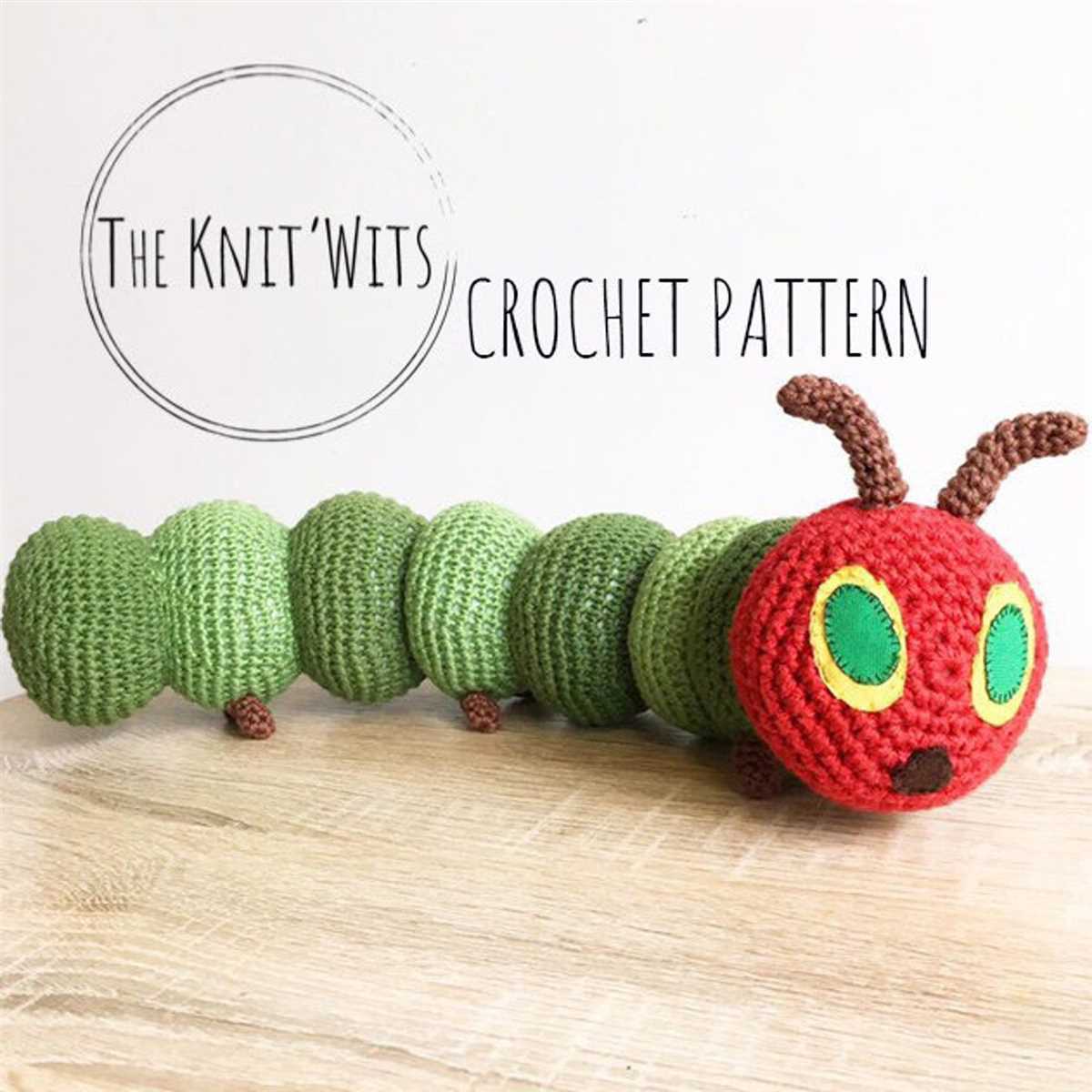 Knitted caterpillar pattern