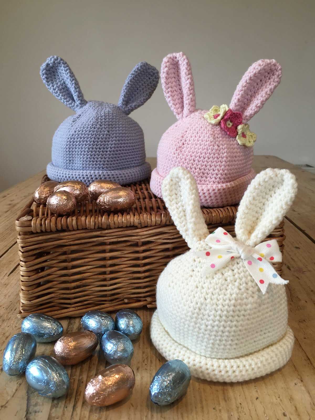 Knitted easter bunny hat pattern