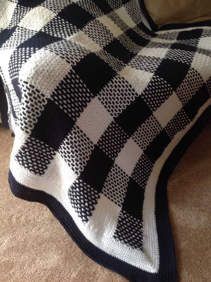 Knitted gingham blanket pattern
