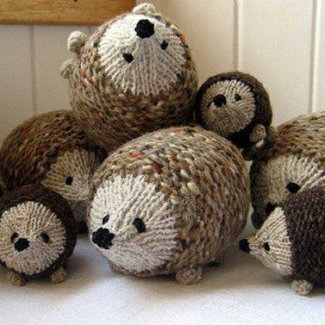 Knitted hedgehogs free patterns