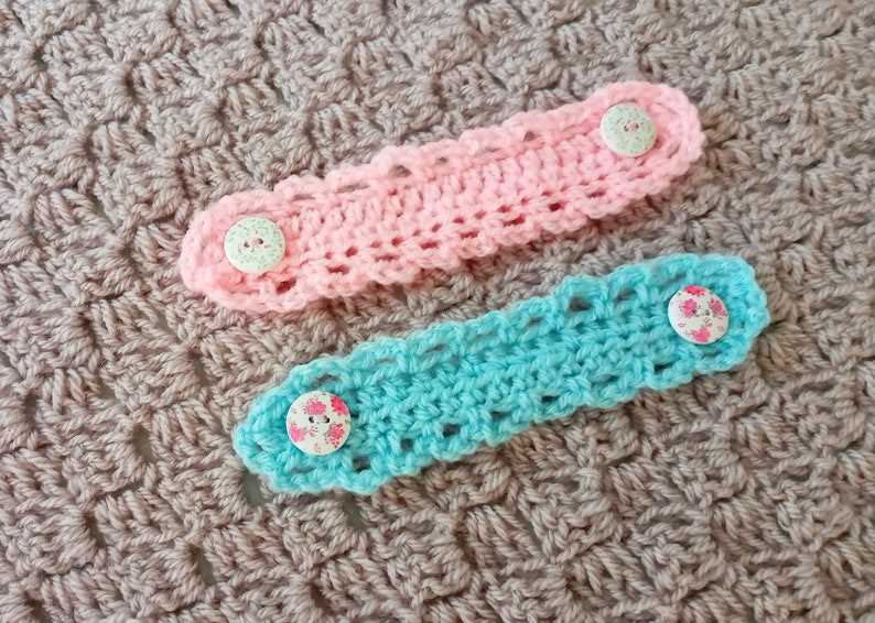 Knitted mask extender pattern