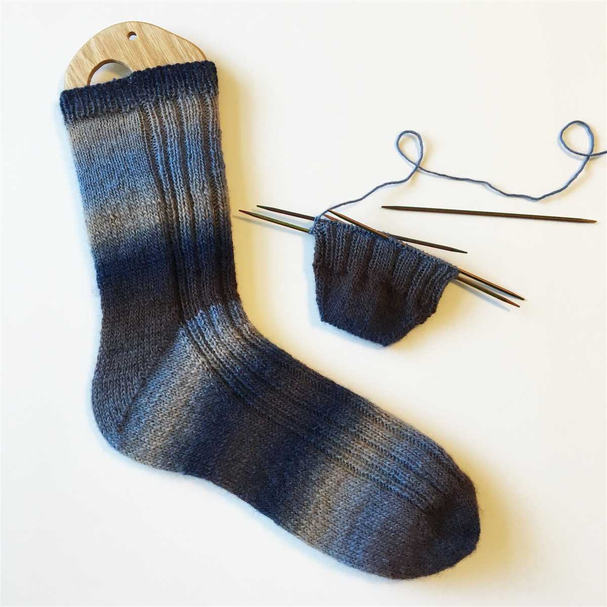 Knitted wool sock patterns free