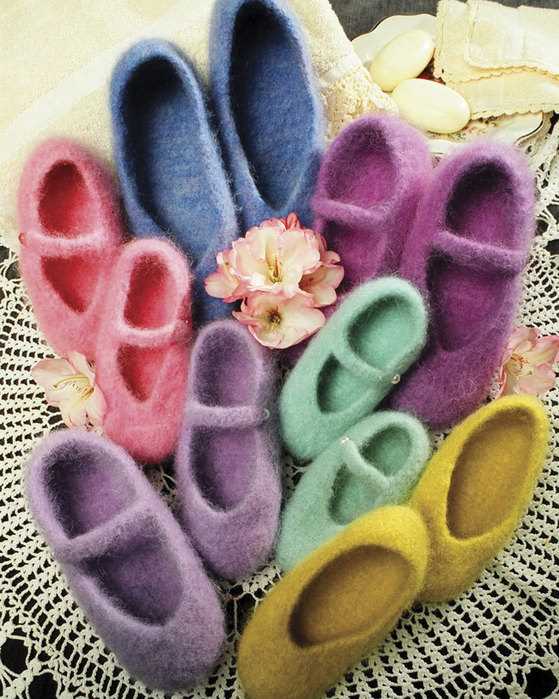 Knitted ballet slippers pattern
