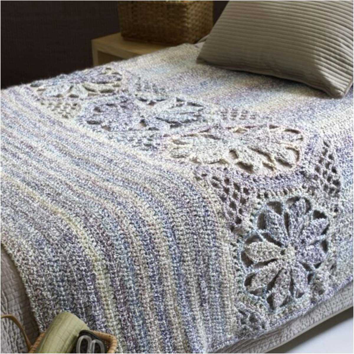 Knitted bedspread pattern