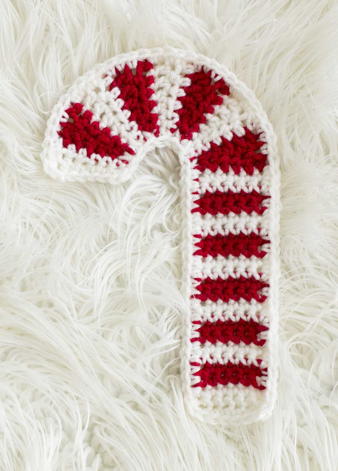 Knitted candy cane pattern