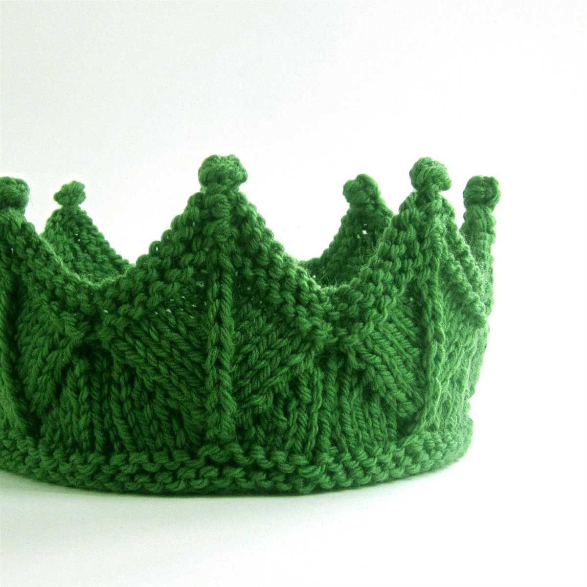 Knitted crown patterns free