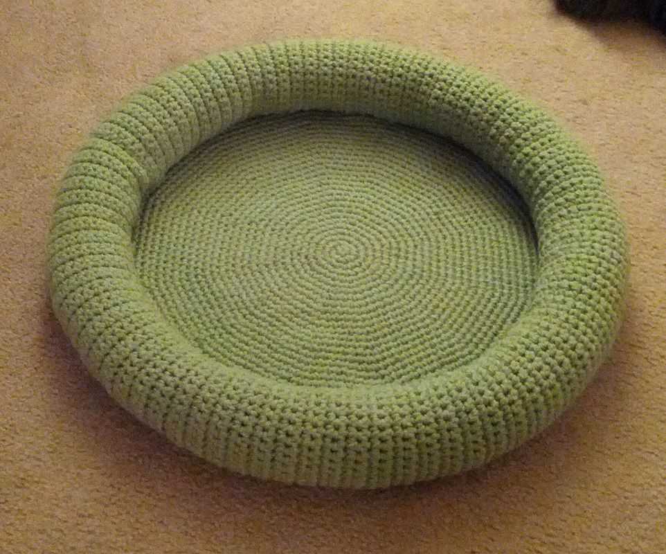 Knitted dog bed pattern free