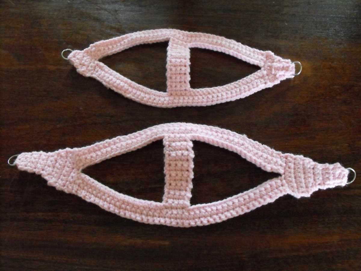 Knitted dog harness pattern