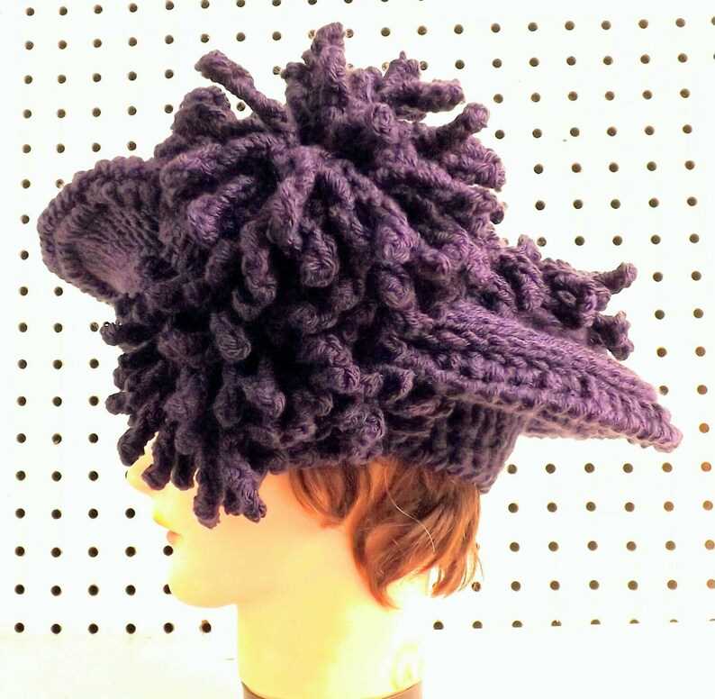 Knitted floppy hat pattern