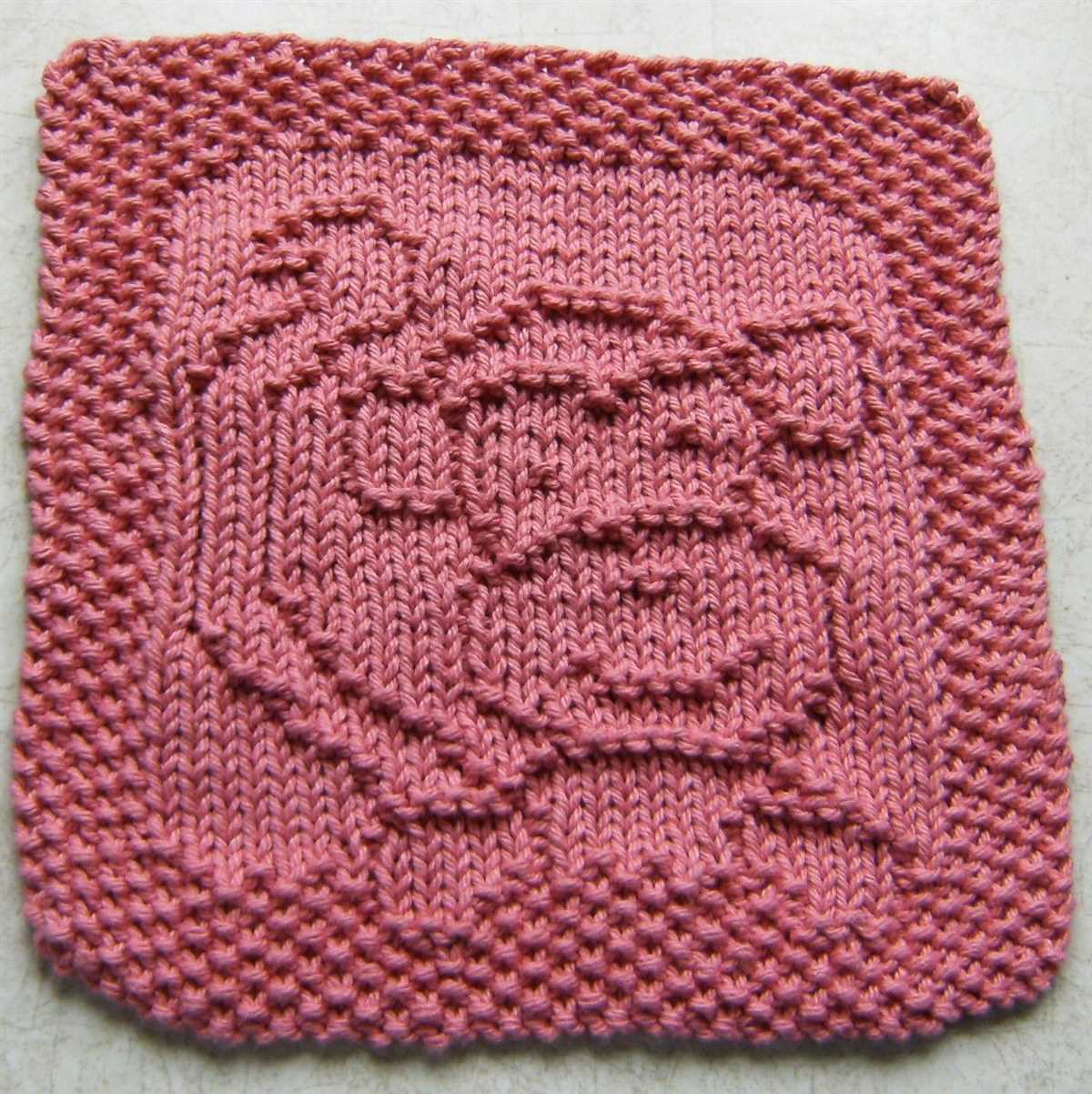 Knitted heart dishcloth pattern by emily