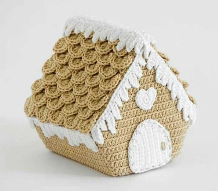 Knitted house pattern