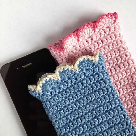 Knitted phone pouch pattern