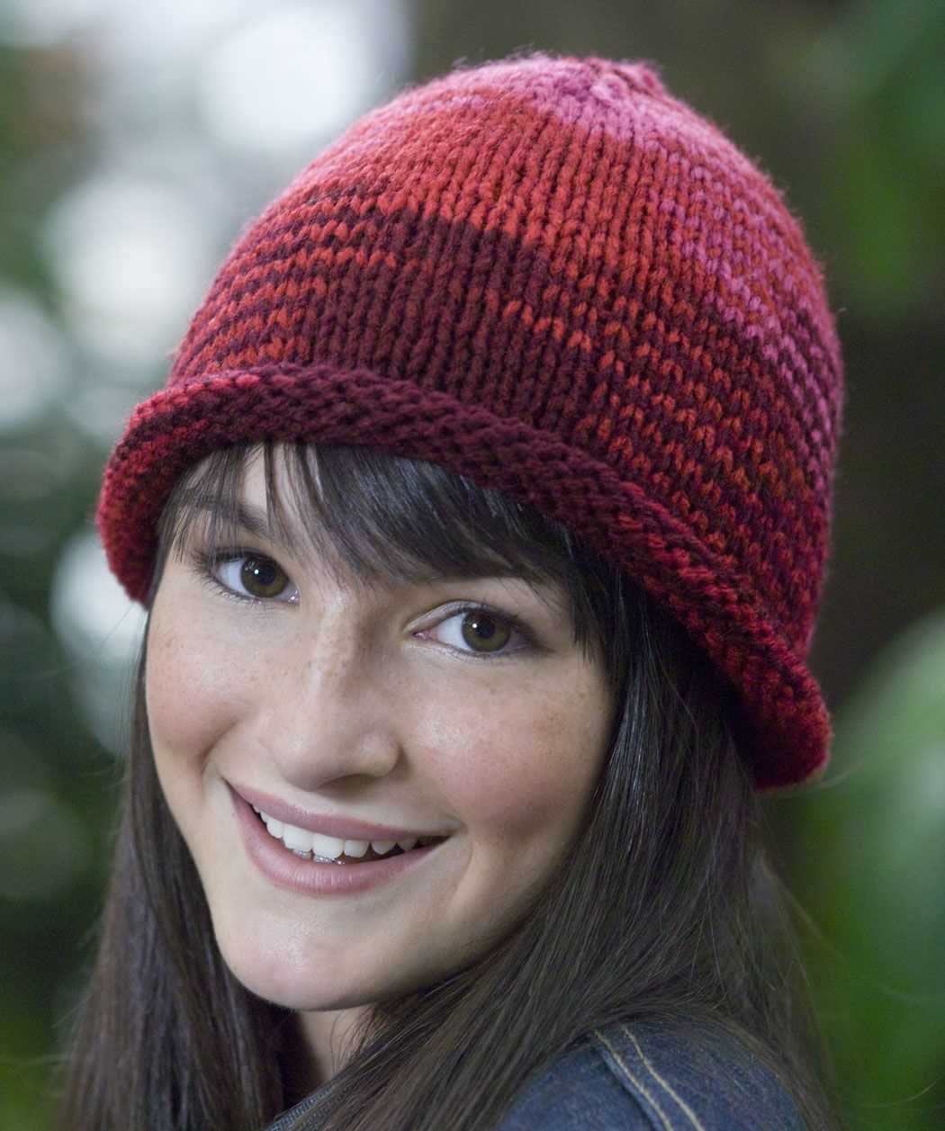 Free Pattern for Making a Knitted Hat with a Rolled Brim Knitted rolled brim hat pattern free