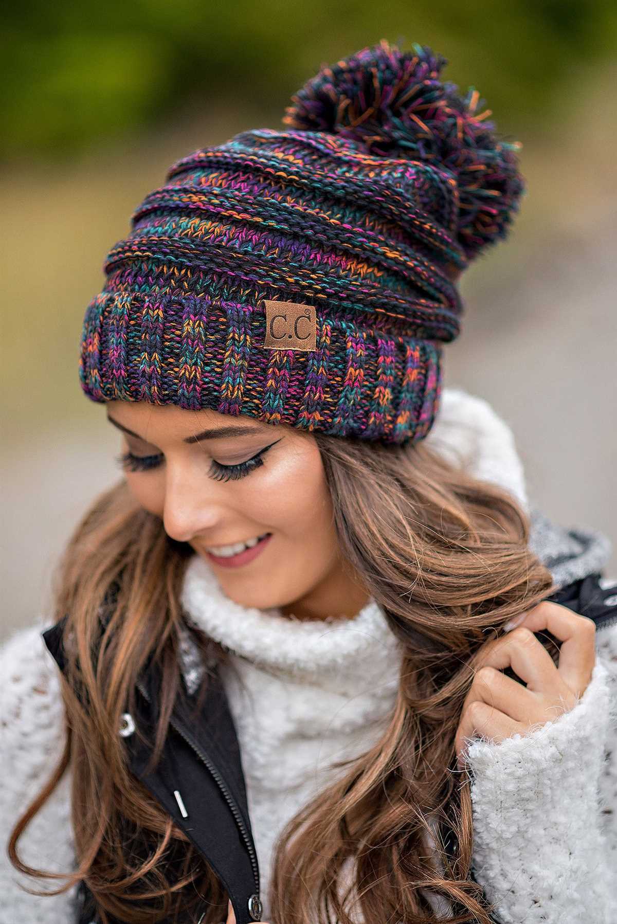 Knitted scarf and hat patterns