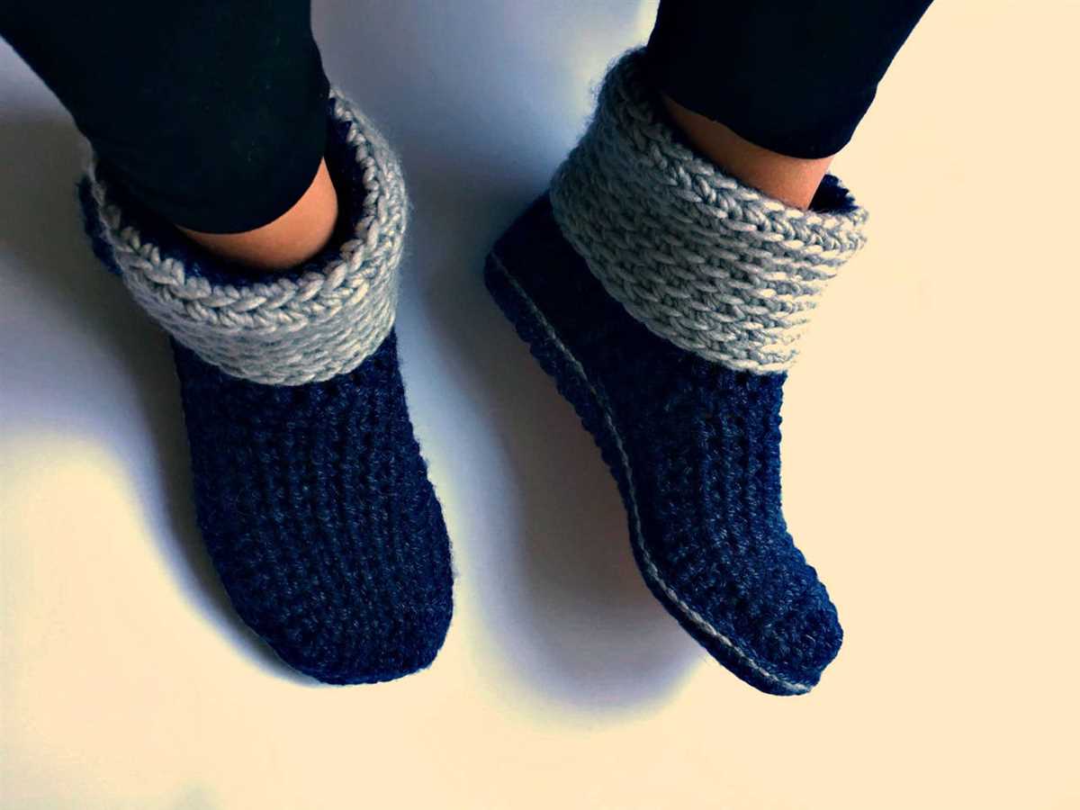 Knitted slippers with soles pattern