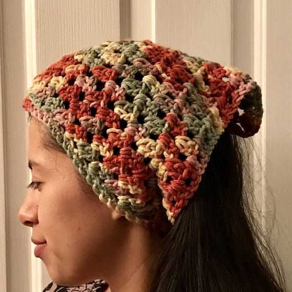 Knitted triangle head scarf pattern