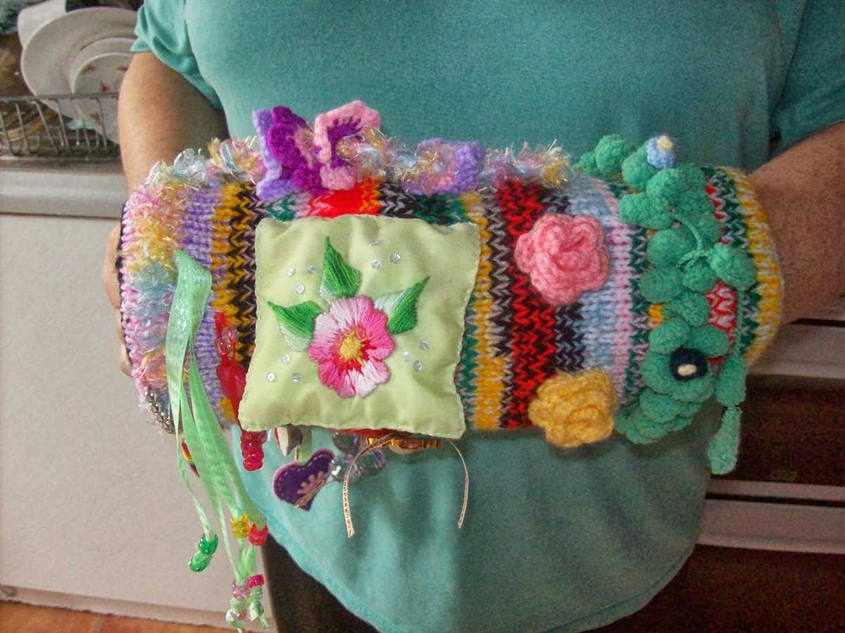 Knitted twiddle muffs pattern