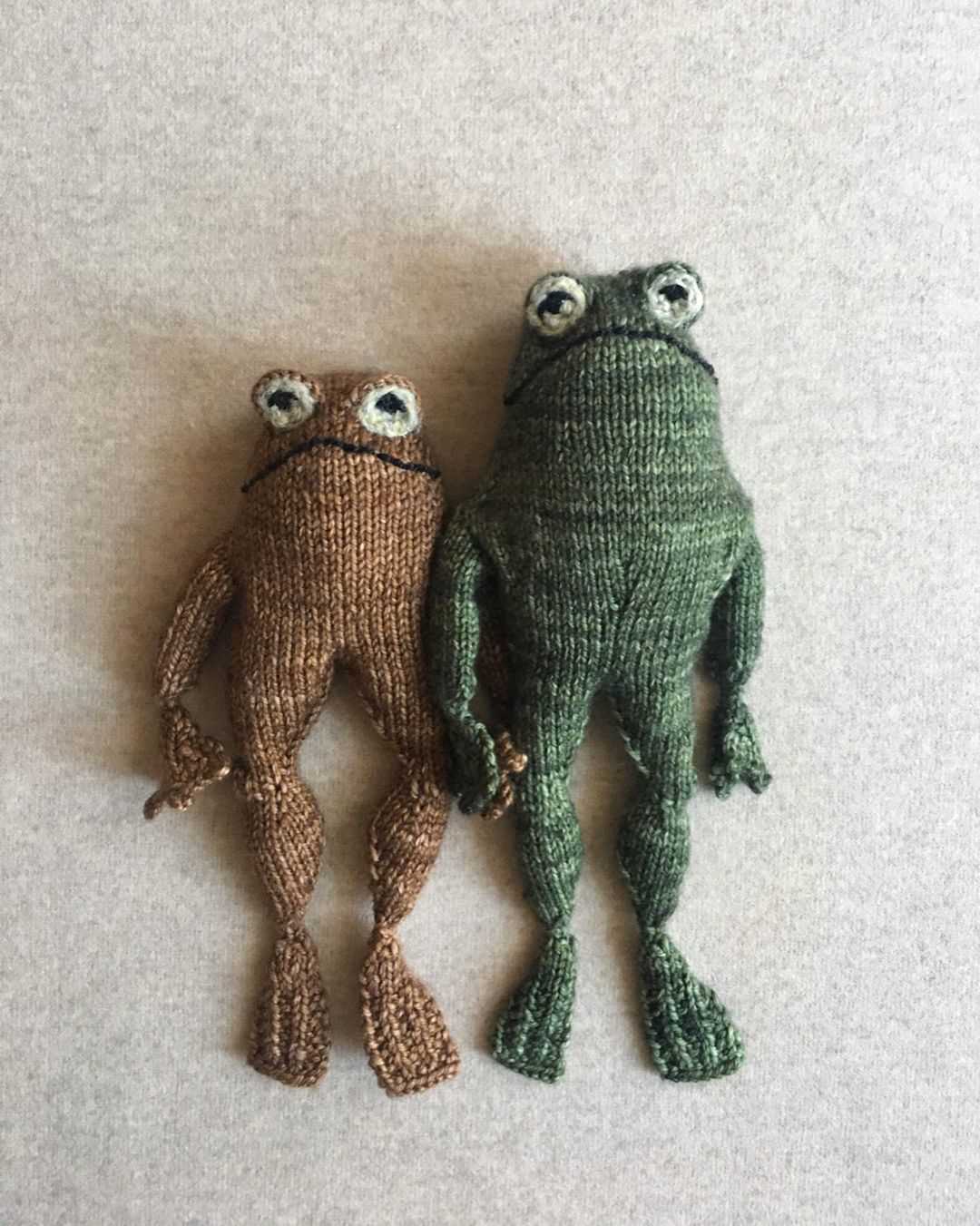 Knitting frog pattern
