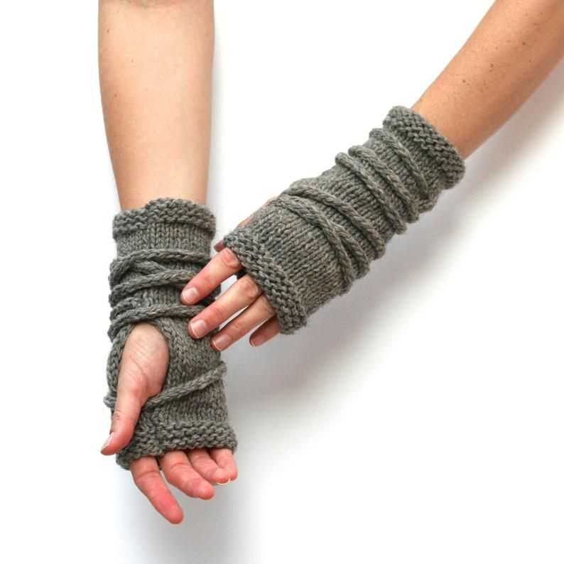 Knitting pattern fingerless mittens