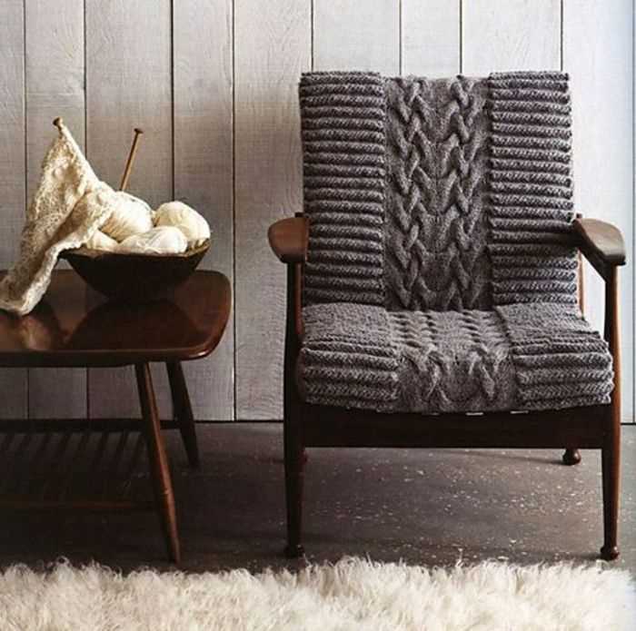 Knitting pattern for armchair covers