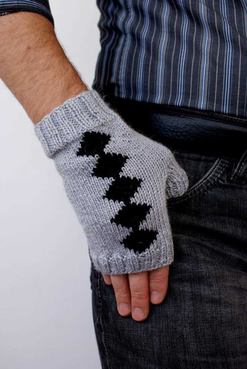 Knitting pattern for mens gloves