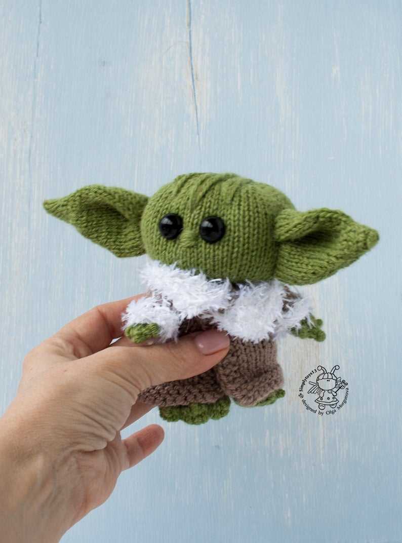 Knitting pattern for yoda
