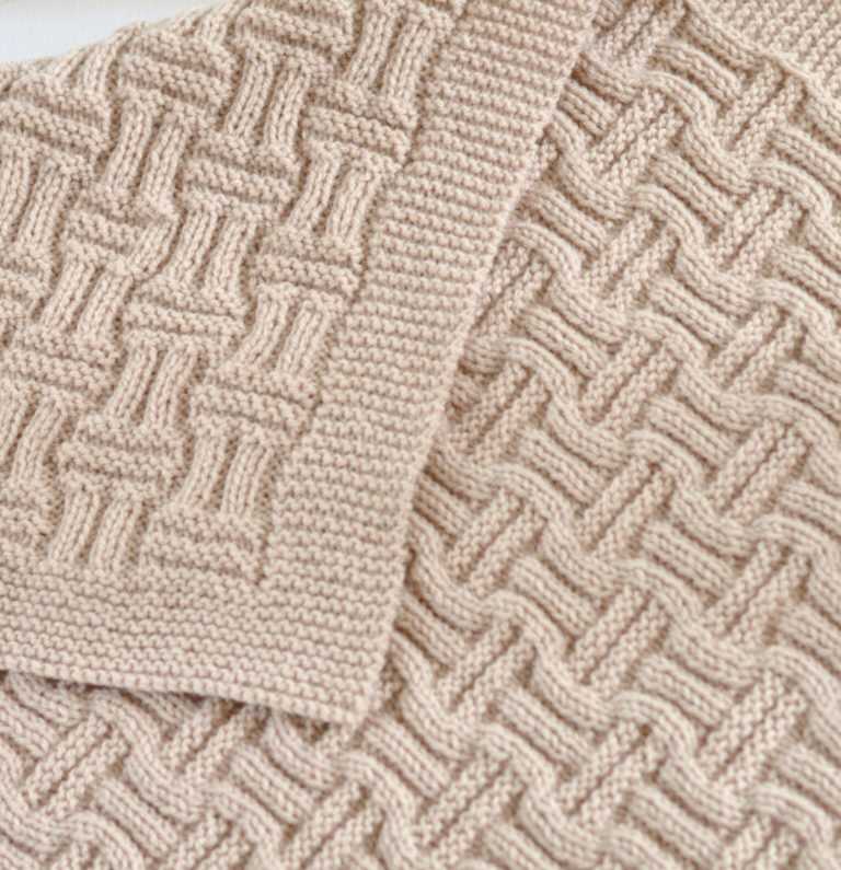 Knitting loop patterns