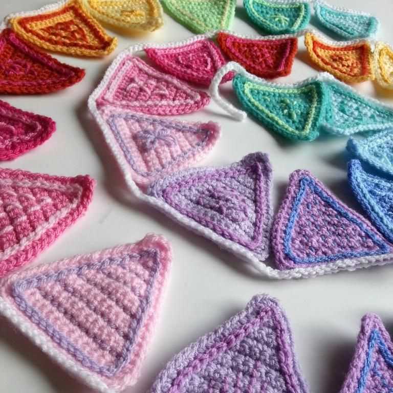 Knitting pattern bunting
