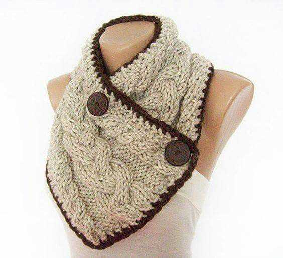 Knitting pattern for a cowl neck warmer