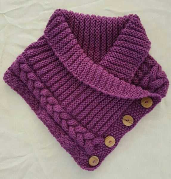 Knitting pattern for a cowl neck warmer