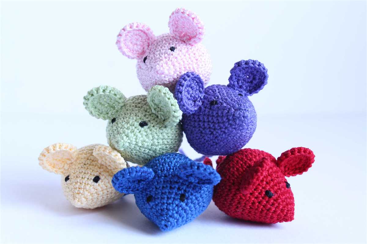 Knitting pattern mouse cat toy