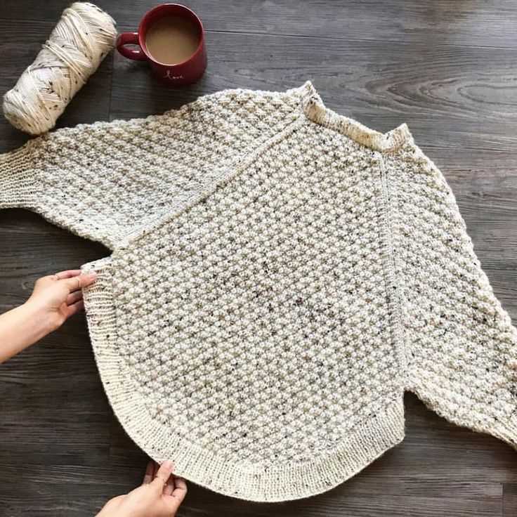 Knitting pattern poncho