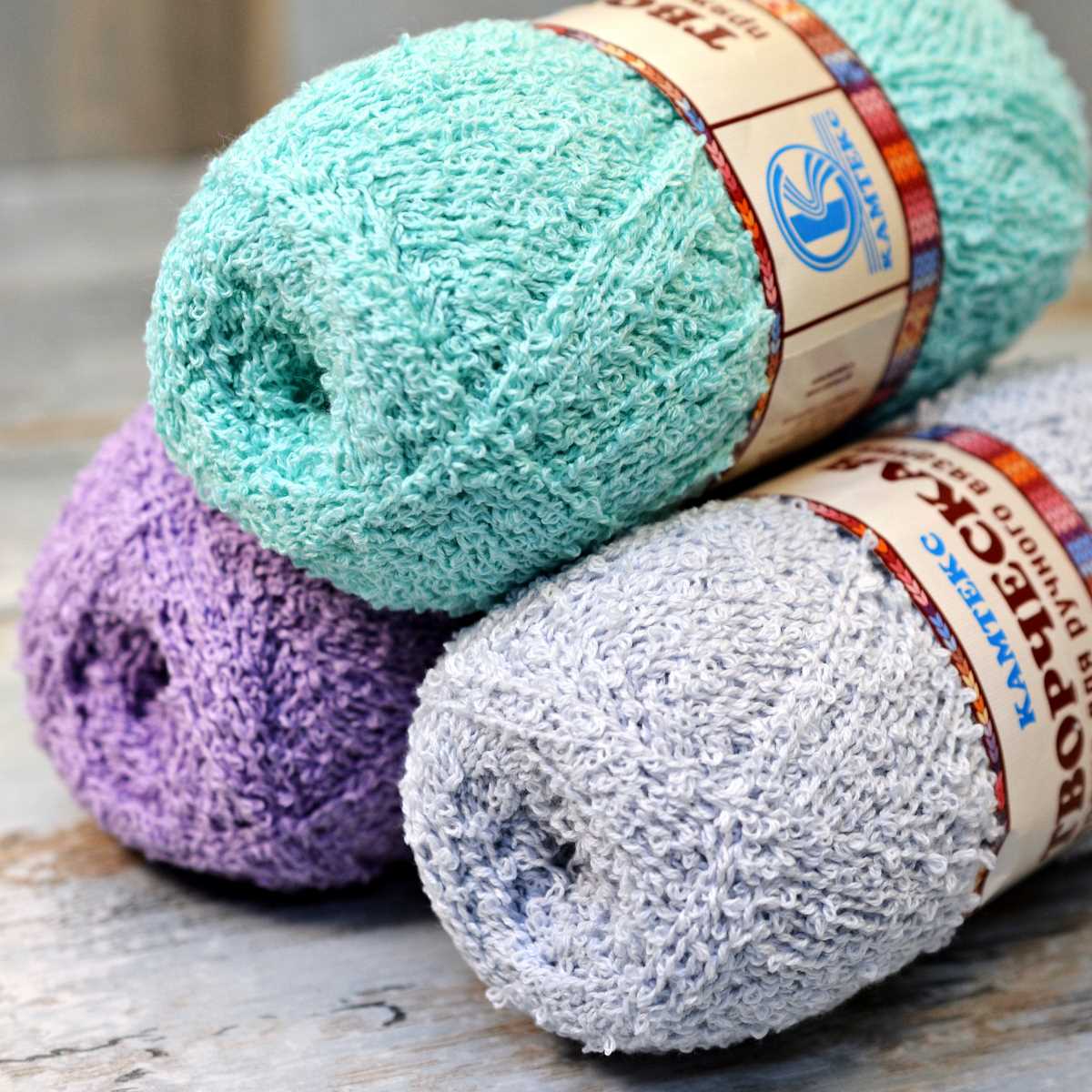 Knitting patterns for rainbow boucle yarn