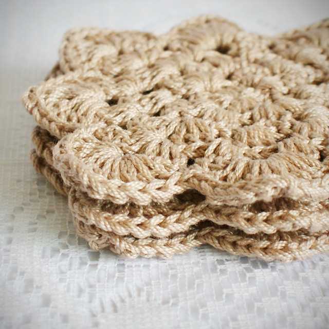 Knitting patterns for variegated yarn
