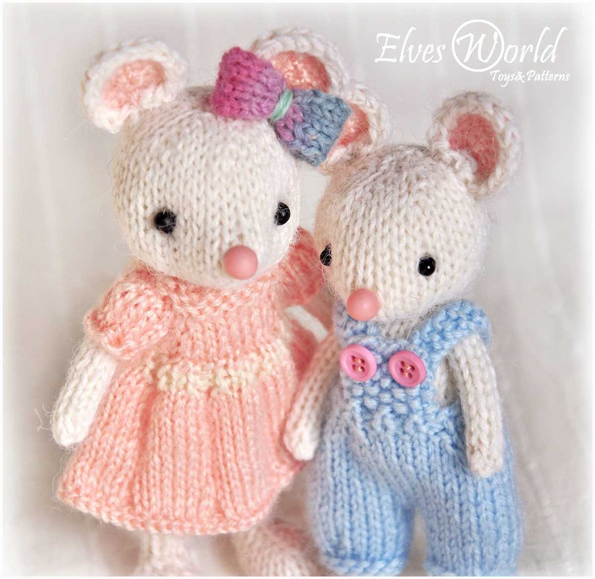 Knitted mice pattern