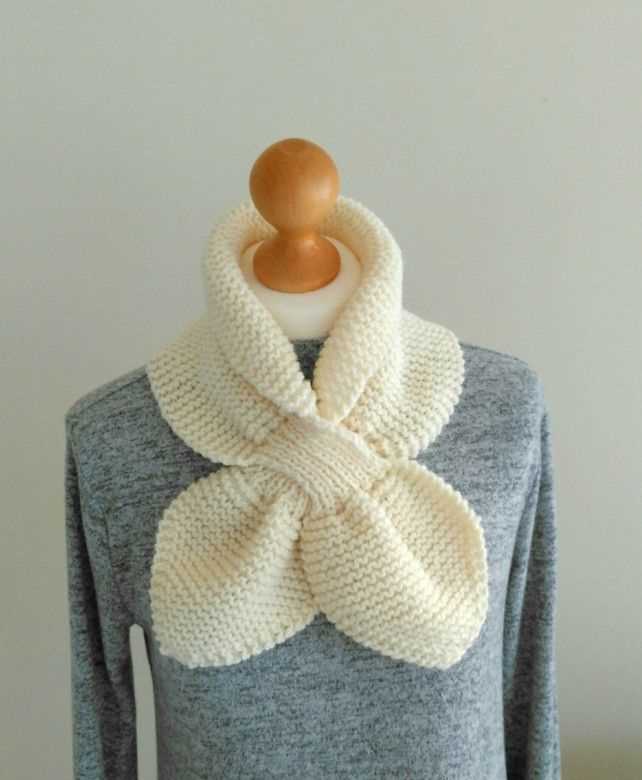 Ladies knitted scarf pattern