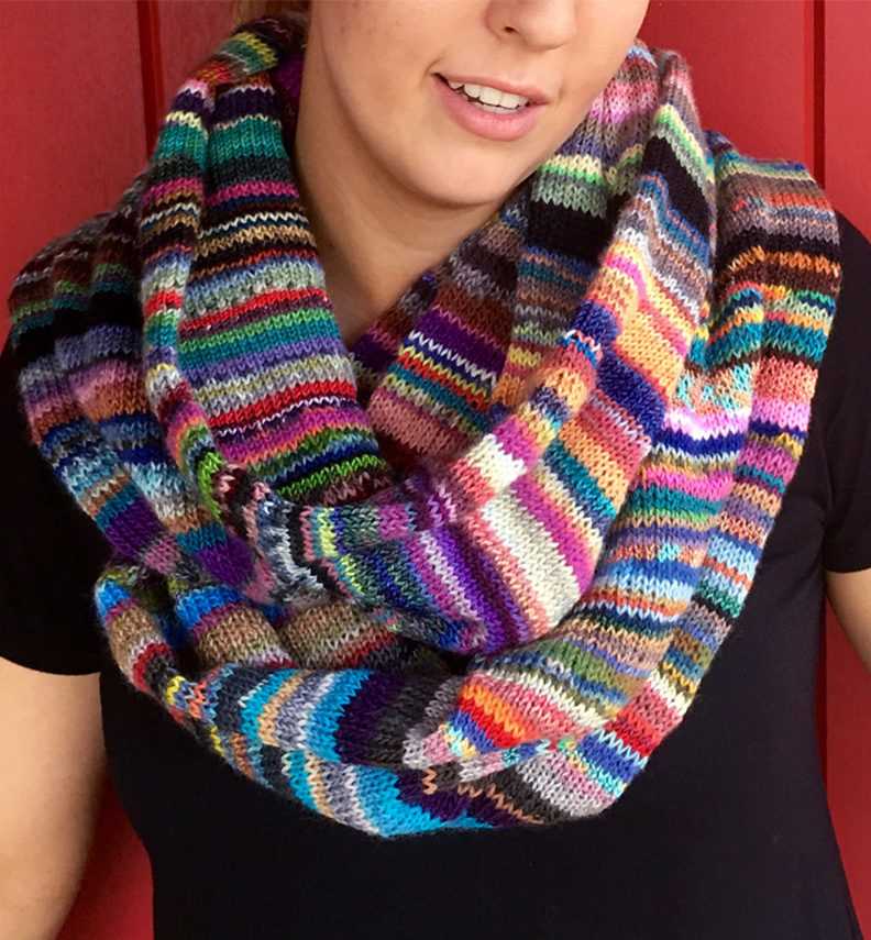 Ladies knitted scarf pattern