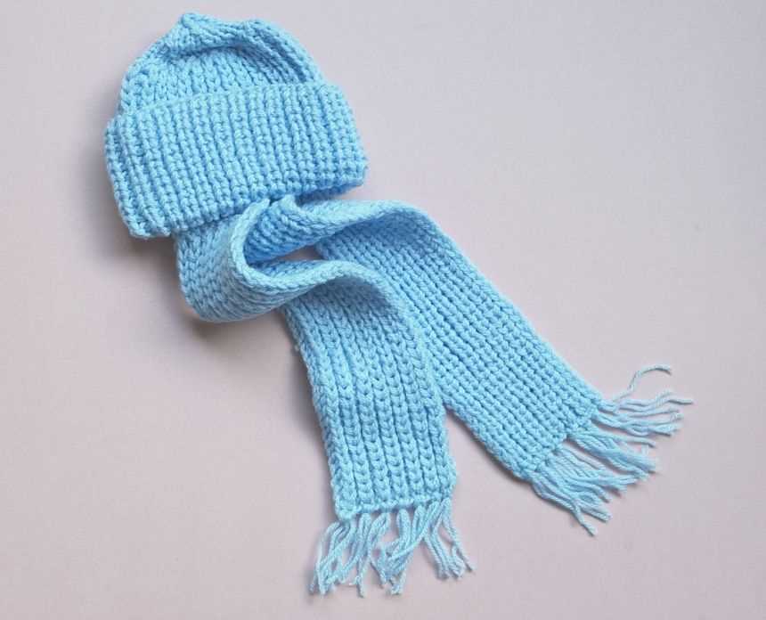 Ladies knitted scarf pattern