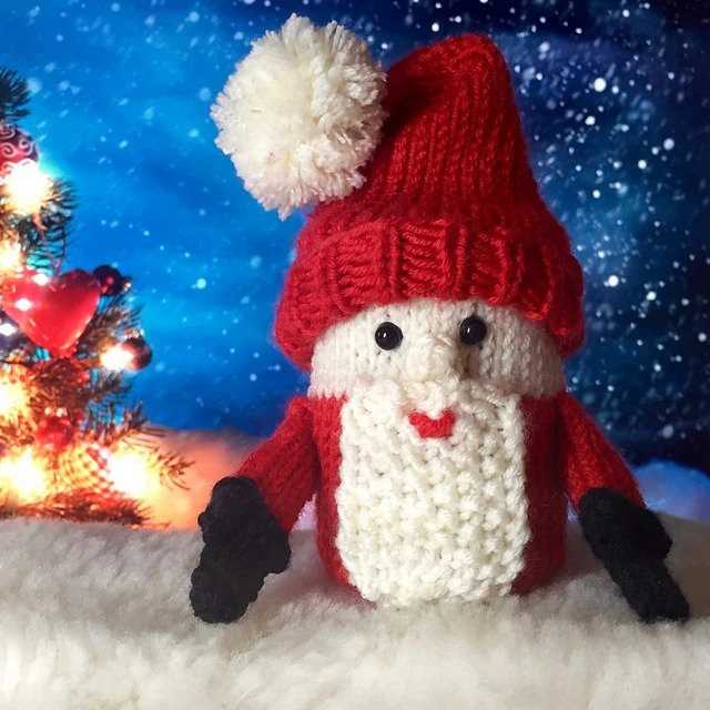 Large santa knitting pattern